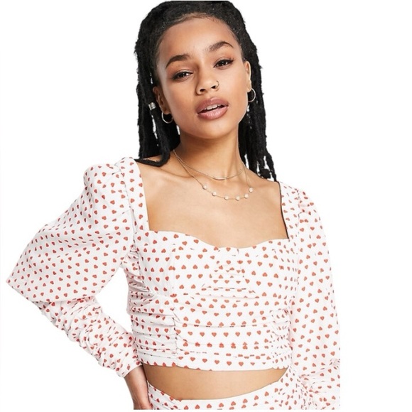 ASOS Collective the Label Bow Back Crop Top in Ditsy Red Hearts Print Size 2 - Picture 1 of 8